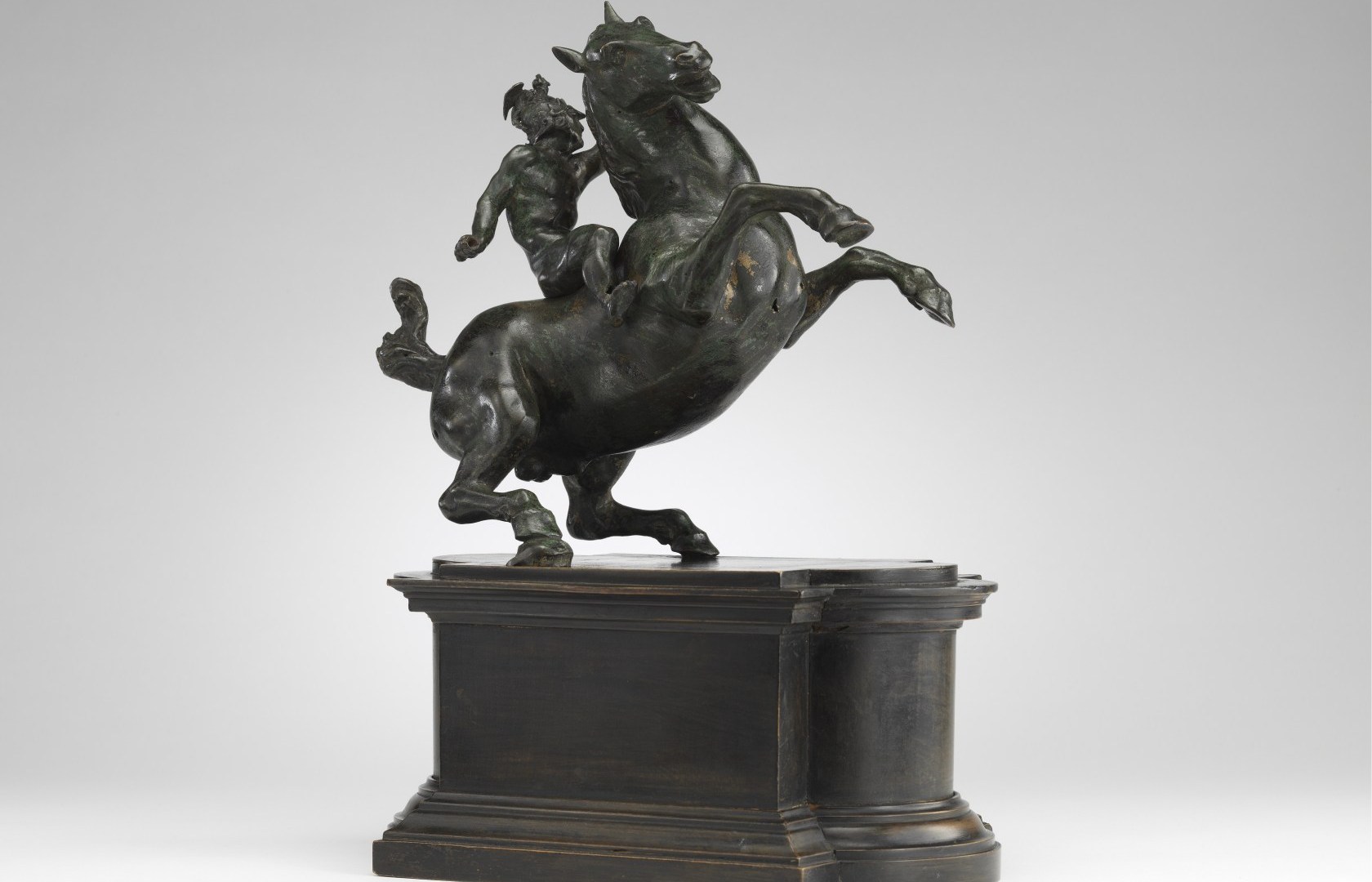 ساخت مجسمه برنجی