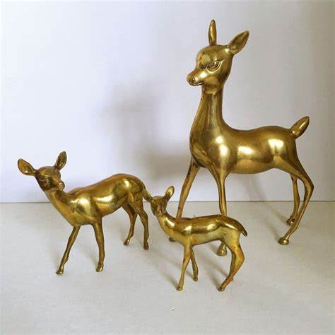 کاربرد و مصارف مجسمه برنجی گوزن