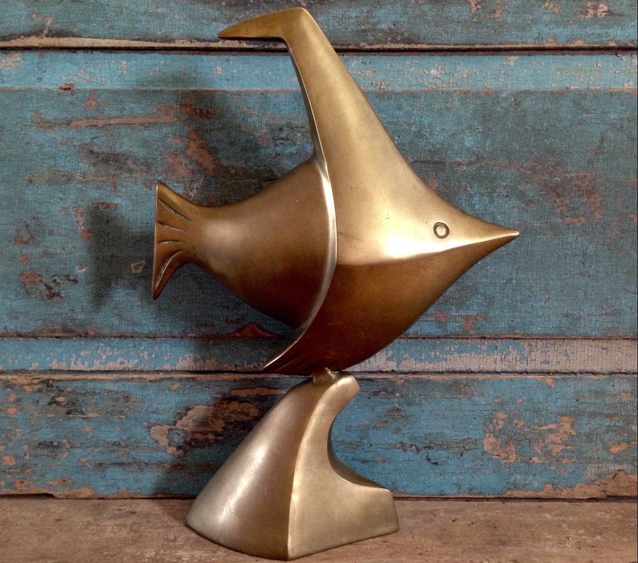 مجسمه برنجی ماهی